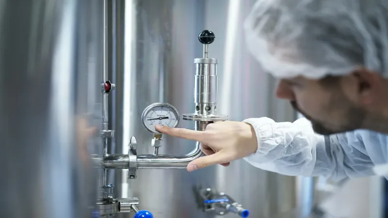 Inspeção Petroquímica: Normas, Técnicas e Gestão de Integridade em Plantas de Alto Risco